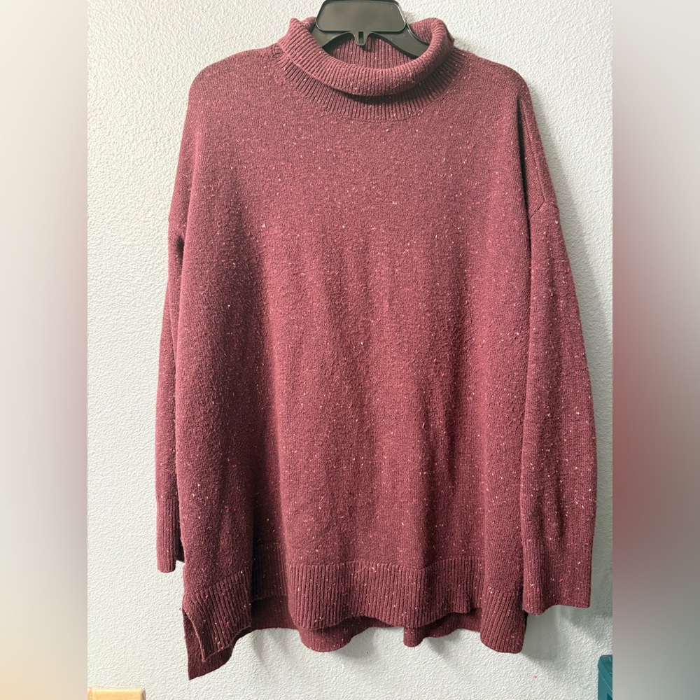 Loft Women's burgundy Sweater size Large